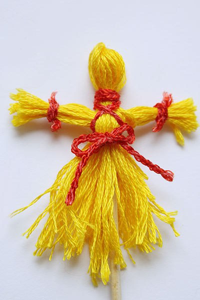 Кукла - масленица своими руками как сделать (из ниток и соломы)